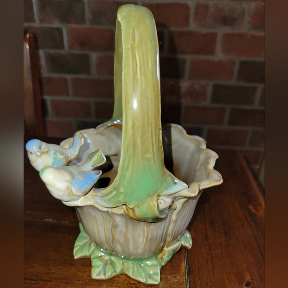 Vintage MAJOLICA STYLE Birds In A Cabbage Leaf Basket - Picture 9 of 11